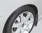 Nové pneumatiky Směr otáčení Dodržujte doporučený tlak vzduchu v pneumatikách uvedený v tabulce, viz strana 275. Péče o pneumatiky Šipka ukazuje směr otáčení pneumatiky.