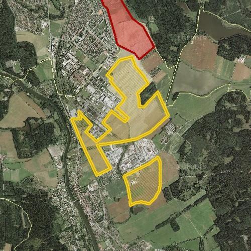 Doprava Silnice: Lokalita je přímo napojená na silnice I/3 E55 Praha - Tábor - České Budějovice - Dolní Dvořiště - Rakousko a II/409 Planá n. Lužnicí - Chýnov (I/19). V návrhu do r.