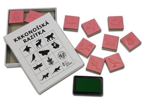 nominace volná kategorie Krkonošská razítka sada 10ks razítek, jednotlivá razítka velikost 5x5x1,5cm, razítkovací polštářek cca 5x10cm,