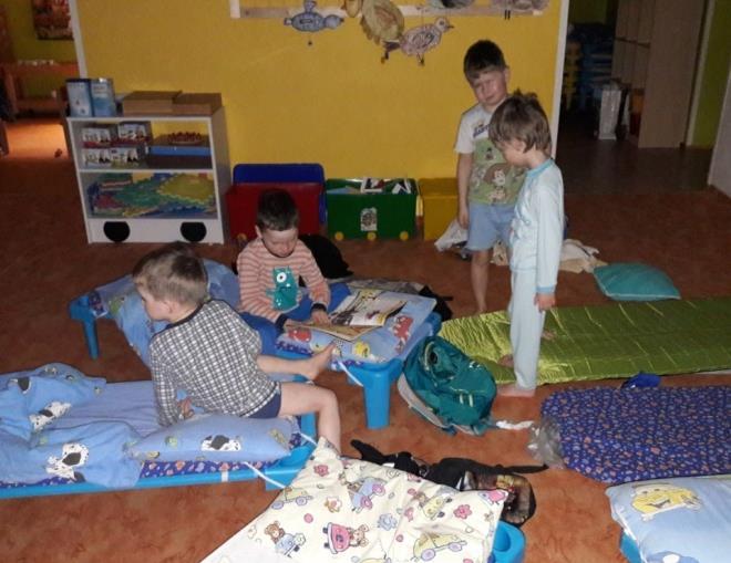Ke konci března jsme se zapojili do celorepublikové akce Noc s Andersenem.