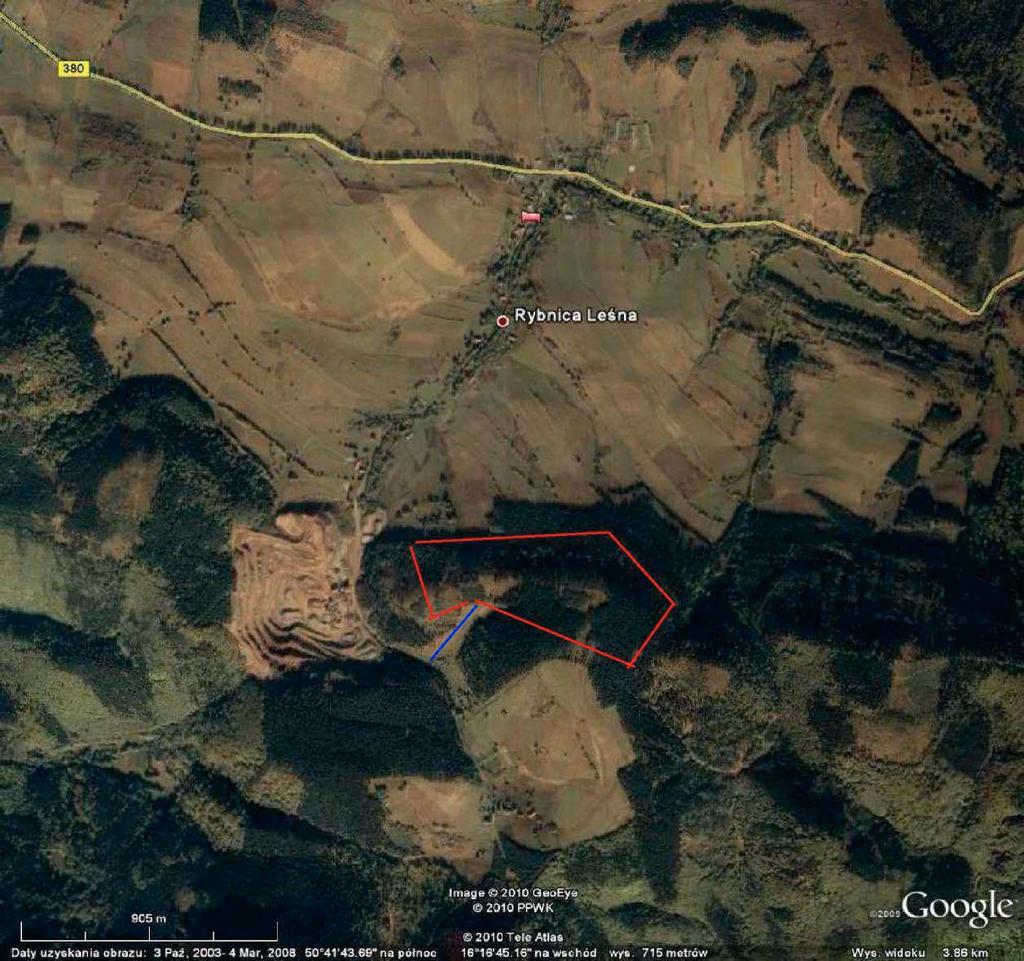 Obr. 1 Umístění důlního území Rybnica I" - barva červená, dopravní komunikace - barva modrá. 2.