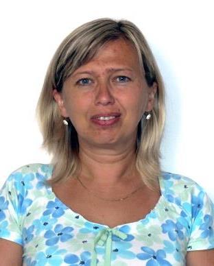 IV. LÉKÁRNA U REVMATOLOGICKÉHO ÚSTAVU Vedoucí lékárny: Mgr. Ilona Petrusová Počátek roku 2016 nepřinesl pro provoz lékáren po stránce legislativní žádné změny.
