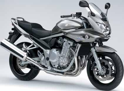Bandit 1250S [Bandit 1250SA] čtyřdobý, kapalinou chlazený Objem motoru: 1255 cm 3 Bandit 1250A Bandit 1250 785-805 mm (nastavitelné) 251 kg 247 kg 120/70ZR17M/C
