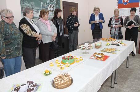 Mám dobr pocit, keì pri náv tevách spoluobãanov vidím, Ïe kalendár má svoje miesto v domácnostiach a Ïe sú naà aj patriãne hrdí.