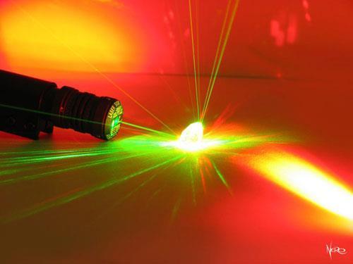 Čím je atraktivní laser pro fyziku plazmatu Pro ionizaci plynu nebo