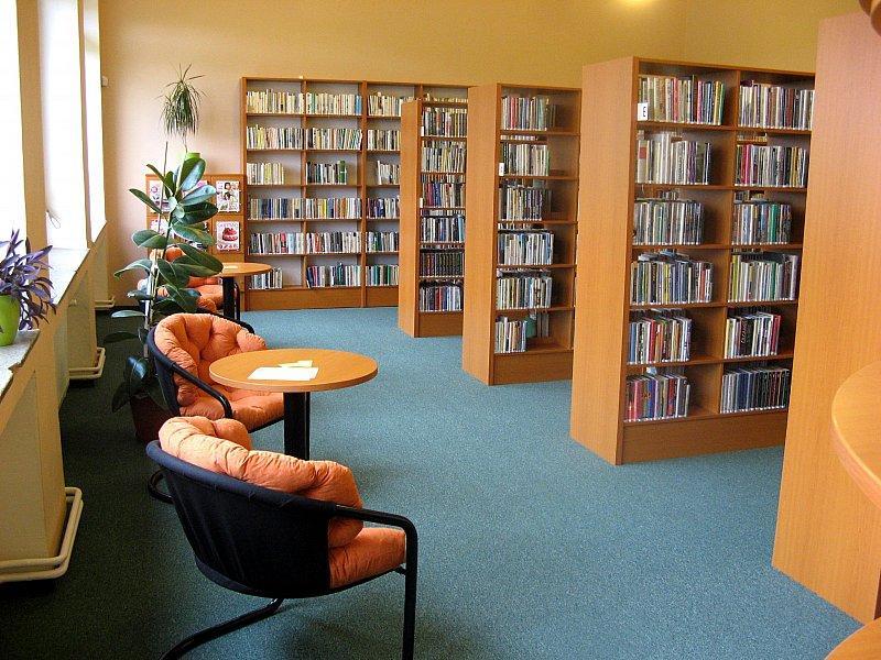 Rekonstrukce knihoven v okrese se týkala knihoven v obci Tvrdonice, Drnholec a Hlohovec.