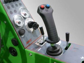 Multifunkční joystik Rozšíření standardních funkcí joystiku o