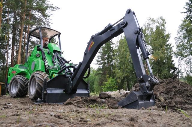 hloubka Otoč Standardní lžíce Lžíce 400 mm Lžíce 750 mm A36848 180 kg 1700 mm 120 250 mm Obj.