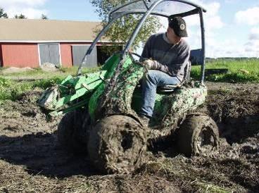 zastat i práce žacího traktoru čelní sečení nabízí