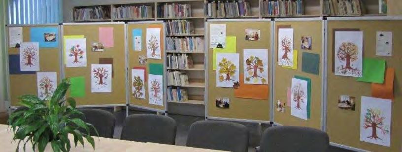 kde žiješ. Foto Městská knihovna Vánoce plné štědrosti, pohody, lásky, klidu, v novém roce hodně štěstí, zdraví, osobních a pracovních úspěchů.