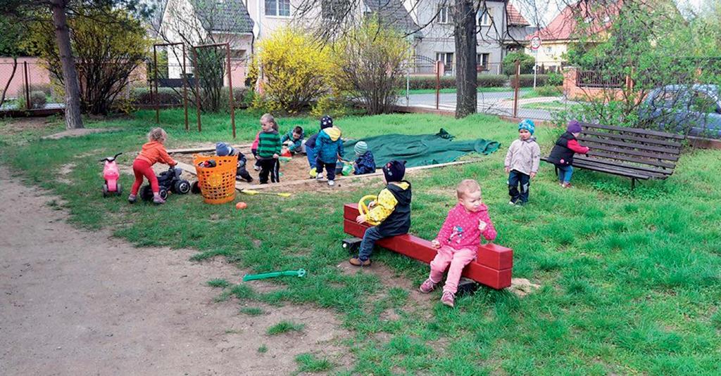 29 v Kralupech n/v zajišťujeme provoz školky pro děti již od 1,5 roku. v květnu 2016 byla transformována na Dětskou skupinu.