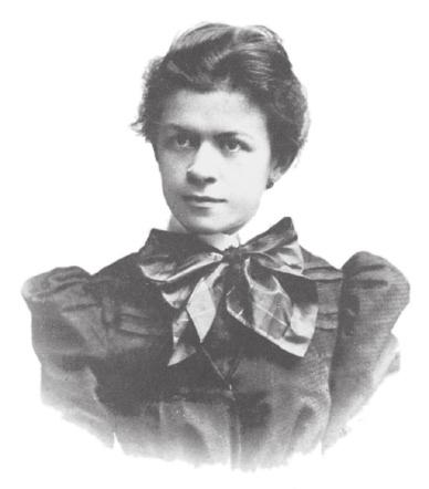 Mileva Maričová Einsteinová HOŘKÉ ZKLAMÁNÍ Z MANŽELSTVÍ národnost srbská oblast působení fyzika, matematika datum narození 9. prosince 1875 místo narození Titel datum úmrtí 4.