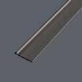 Ukončovací profil vrtaný 18 3 mm, tloušťka 2 mm Ukončovací profil s předvrtanými otvory pro zapuštěné vruty se používá pro ukončení vinylových podlah s tloušťkou 2 mm.