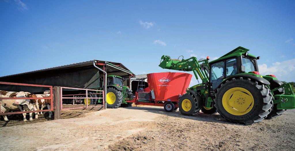 Traktory řady 6030 o výkonu 63 až 114 kw (85 až 155 koní) (97/68 EC) 11 Volitelný joystick pro ovládání