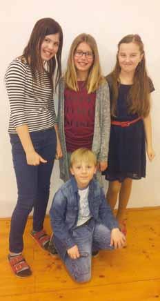 místo - Gabriela Janzová a Simon Svoboda. 3. třída: 1. místo - Ondřej Špička, 2. místo - Ondřej Ston, 3. místo - Lucie Opravilová a Viktor Jašek. Foto: ZŠ Bludov 2. třída: 1. místo - Jan Papajk, 2.