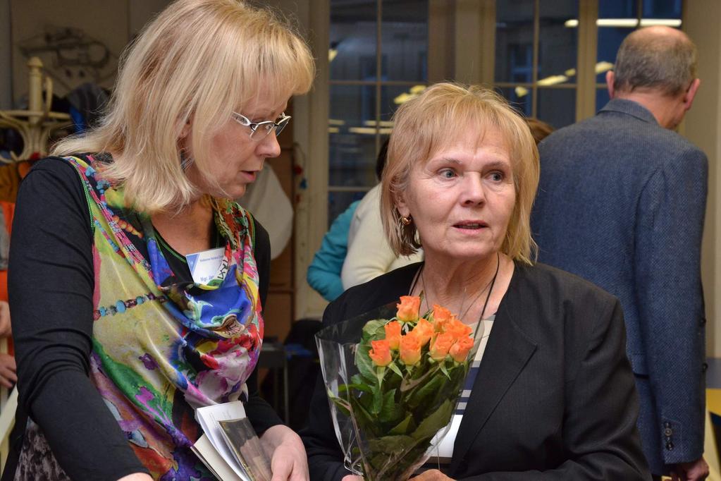 Draga Zlatníková vystoupila ve středu 8.března 2017 v Knihovně Václava Čtvrtka v Jičíně a představila knihu Emira Kusturicy Cizinec v manželství, kterou přeložila.