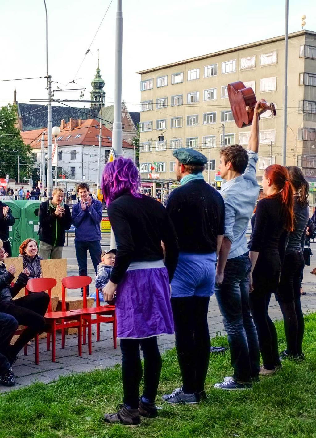 Kdy jsme hráli 13. března Romeo a Julie (v kostce) + seminář festival Valašské křoví, Slavičín 8.