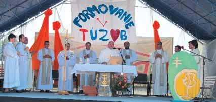 strana 4 PAVLOVČAN 3/2015 GUĽAŠOMÁNIA Sobota bola na program najbohatšia.