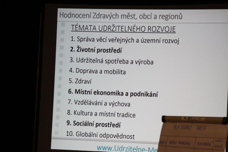 2. Prezentace města Následoval úvod pana starosty Mgr.