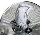 Regulace otáček se provádí třístupňově, regulace a vypínač je součástí ventilátoru. Hluk emitovaný ventilátorem je uveden v tabulce. Montáž ventilátoru v každé poloze osy motoru.