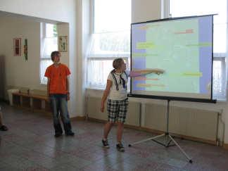 V rámci této spolupráce se škola podílela na vytvoření a osazení informačních panelů v šumavské Kvildě. Projektové setkání partnerských škol v Č.