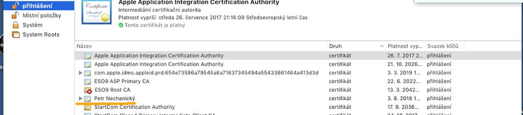 Je třeba všechny klíče související s ESO9 přesunout do svazku přihlášení. Samozřejmě zde musí být klientský certifikát a to včetně privátního klíče.