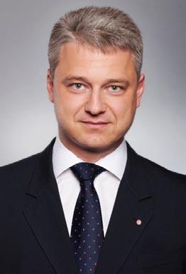 Predslov predstavenstva Vážení akcionári, zákazníci, zamestnanci a obchodní partneri spoločnosti UniCredit Leasing Slovakia, a.s., uplynulý rok 2010 sa ešte stále niesol v znamení následkov a dopadov finančnej a hospodárskej krízy, ktoré zásadne ovplyvnili ekonomiku celého Slovenska.