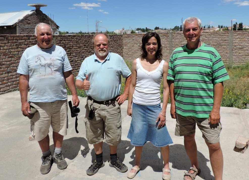 hodin. Stav tachometru: 41 542. Navštívili jsme nedaleké muzeum dinosaurů, kteří zde žili na tomto území. Zajeli jsme na Víchovou lokalitu Austrocactus bertinii, asi 5 km za vesnicí.