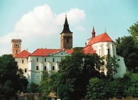 Pražský hrad či Vyšehrad. 68) Staré pověsti české: Praotec Čech, Bivoj.. zvyky starých Slovanů, hledání pokladu, s tím vším vás seznámí bájná Libuše při akci v Čechově stodole.