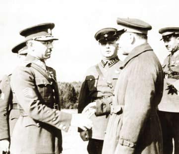 Již v srpnu 1934 se při svém návratu z Paříže zastavila v Praze sovětská vojenská delegace, v roce 1935 dorazil na závěrečná cvičení naší