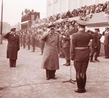 (1945 1989) Armádní generál JUDr. Jaroslav PROCHÁZKA 26. 6. 1897 7. 9. 1980 V letech 1950 1955 vyrostl v Praze na Letné jako nepřehlédnutelný symbol tehdejší doby monumentální pomník J.