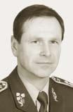 1997 náčelník sekce bojové přípravy Generálního štábu AČR. Od srpna 1997 velitel pozemního vojska AČR v Olomouci. 1. 5. 1998 30. 11. 2002 náčelník Generálního štábu AČR.