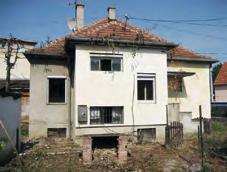 .. 83 260 eur Moravany n/váhom, 867 m2, starý neobývaný dom, garáž, záhrada.