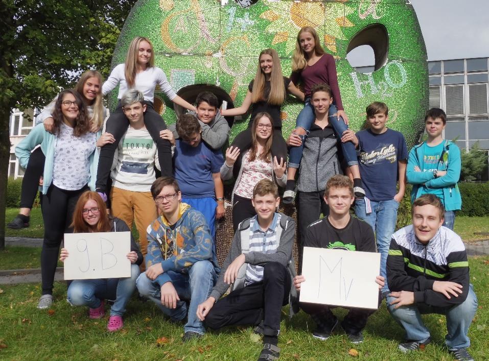 Novopis ZŠ Nová časopis žáků 2. stupně 8. ročník/1. číslo http://www.zsnova.cz/casopis.htm Ahoj, vítáme vás v dalším školním roce a s novým začátkem přichází i nová redakce.