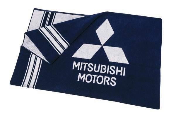 DOPLŇKY A DÁRKY Pro další nabídku doplňků Mitsubishi navštivte stránky www.mitsubishi-motors.cz/mitsubishi-butik.xhtml www.mitsubishimotors.sk/mitsubishi-butik.