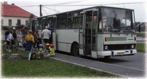 YKLOUS Vážení cyklisté, kolaři, cykloturisté, bikeři atp., v sobotu 5. 4. 2008 zahájí 6. sezónu provozu cyklobus Pražské integrované dopravy. Linka bude v provozu v soboty, neděle a ve svátky do 5. 0.