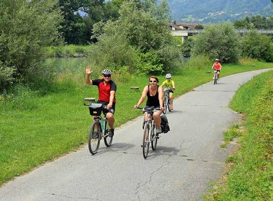 Slovinsku, v oblasti Kranjské Gory s cyklostezkou po zrušené železnici, která nás dovede do romantické krajiny severovýchodní Itálie kolem Tarvisia.