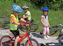 CYKLOZÁJEZDY S EM PRO DĚTI Tak jako tomu bylo v předchozích letech, tak i v letošní sezóně do programu opět zařazujeme cyklozájezdy s programem pro děti.