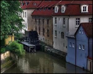 Kouzelná i strašidelná Praha 13. dubna Další z výletů za poznáváním staré Prahy, tentokrát Kampa Vedoucí: Alex Tichánková Cena dítě: 1.000 Kč Přihlášky: koprivova.