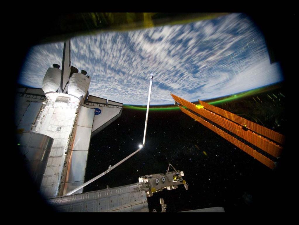 Astronauti na ISS vyfotili zelenou polární