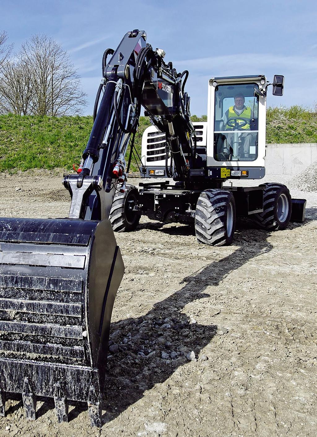 ZRYCHLENÍ PRÁCE Výložník a hydraulika Schaeff nabízí výložníkový systém vhodný pro různá použití. Tím se práce rypadla optimálně nastaví a dosáhne se rychle požadovaného výsledku.