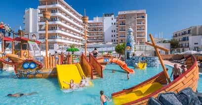 2018 MALGRAT DE MAR Španělsko NOVÝ AQUAPARK COSTA DEL MARESME Hotel SORRA DAURADA SPLASH POLOHA: hotel se nachází na pobřežní promenádě v centru letoviska, v 1.