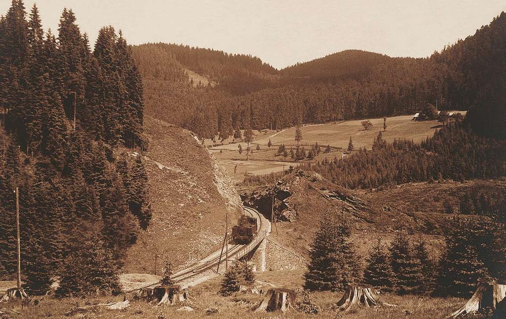 STOLETÍ Více než 600 let tvořila řeka Ostravice hranici mezi Moravou a Slezskem. Na konci roku 1928 bylo zemské zřízení zrušeno a došlo k úřednímu sloučení Moravy a Slezska.