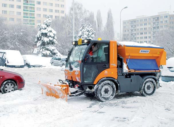 a silnic. Náš objektiv zachytil úklidové práce ve Vidimově ulici. DALEKO ZA PRAHOU?