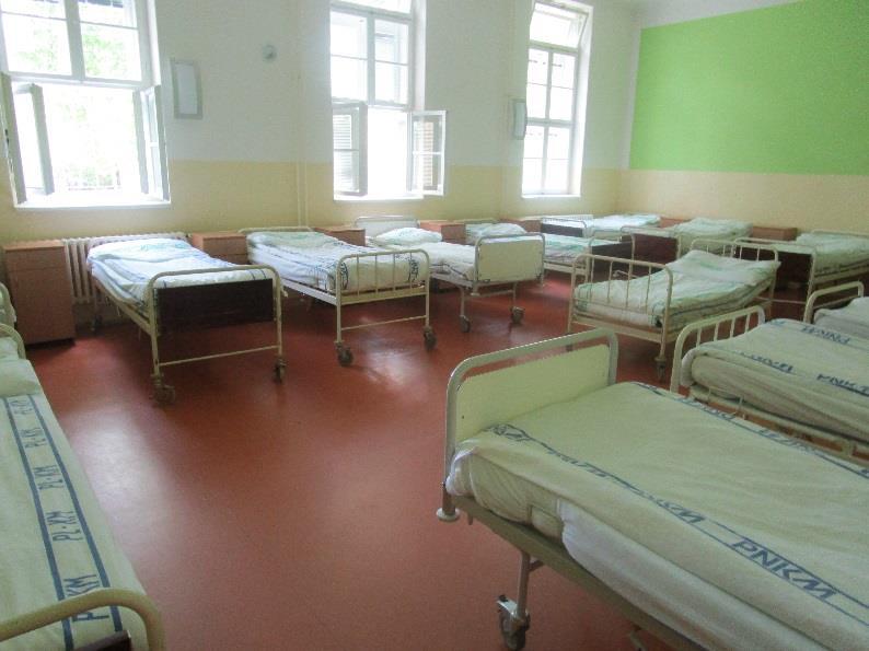 Materiální podmínky 3. Obytný prostor Pacienti mají právo na soukromí, pobyt v terapeutickém a v co nejméně omezujícím prostředí.