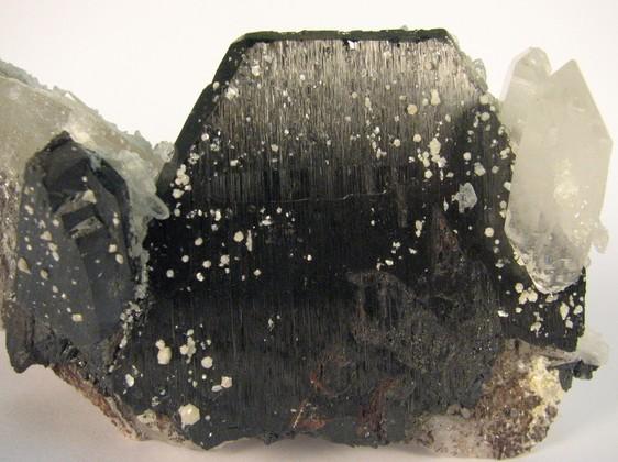 Skupina wolframitu Skupina wolframitu zahrnuje monoklinické minerály ferberit FeWO 4 hűbnerit MnWO 4 Wolframit už není uznáván jako samostatný minerál.