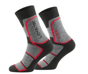 vlhkost a zároveň poskytuje vynikající termo izolaci Tato směs je používána v lyžařském vybavení a je známa svoji efektivitou Ponožky ref.