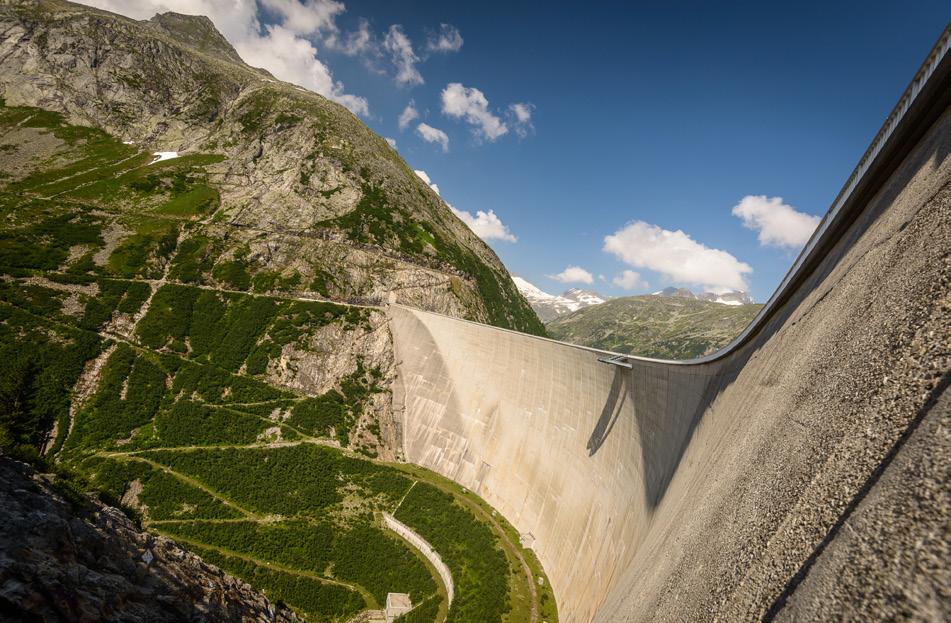 ČEŠI A SLOVINCI MODERNIZUJÍ PROSLULÉ RAKOUSKÉ ELEKTRÁRNY Firmy, které tvoří průmyslový pilíř nadnárodní skupiny ENERGO PRO, budou modernizovat známé přečerpávací elektrárny v Rakousku.