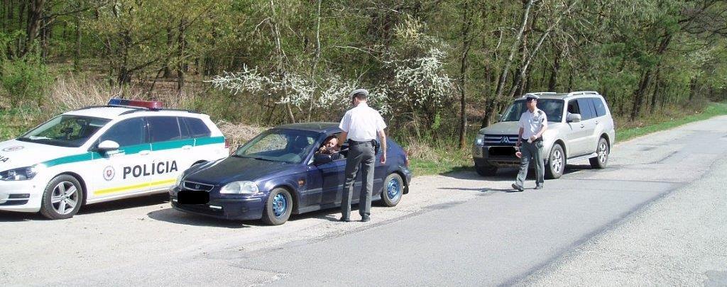 Počas vykonávania akcie Rýchlostný maratón boli zistené aj porušenia pravidiel cestnej premávky závažným spôsobom prekročenie rýchlosti jazdy v obci o 20 km/h a viac alebo mimo obce o 30 km/h a viac