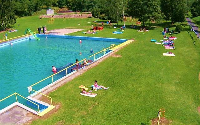 červenec 2017 Rychnovské listy. Areál koupaliště je plně v provozu, těšíme se na vaši návštěvu.